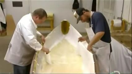 How Wenonah canoes are made